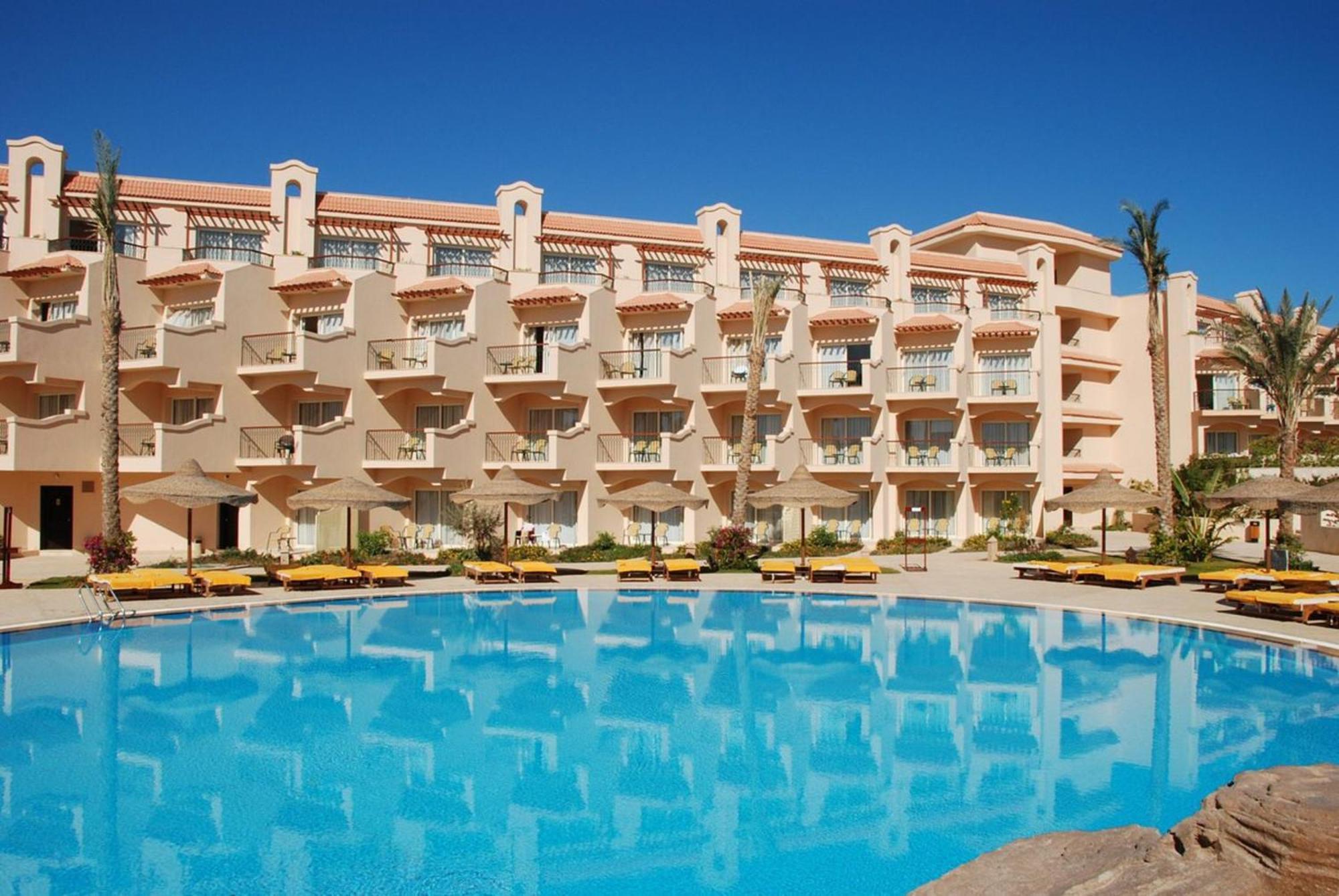 Pyramisa Beach Resort Sahl Hasheesh Hurghada Exterior photo The swimming pool at the Iberostar Grand Hotel del Mar