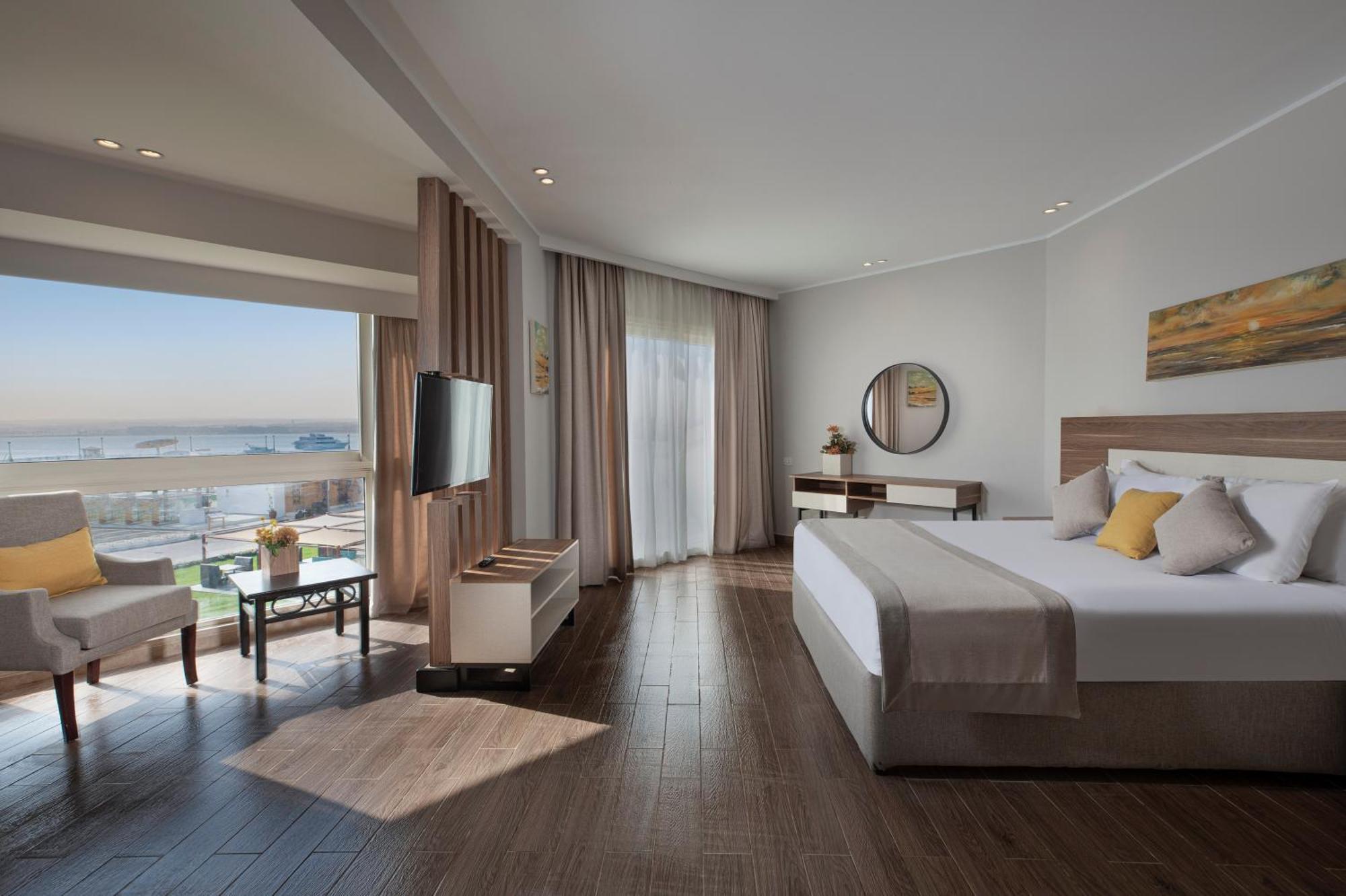 Pyramisa Beach Resort Sahl Hasheesh Hurghada Exterior photo A room at the hotel