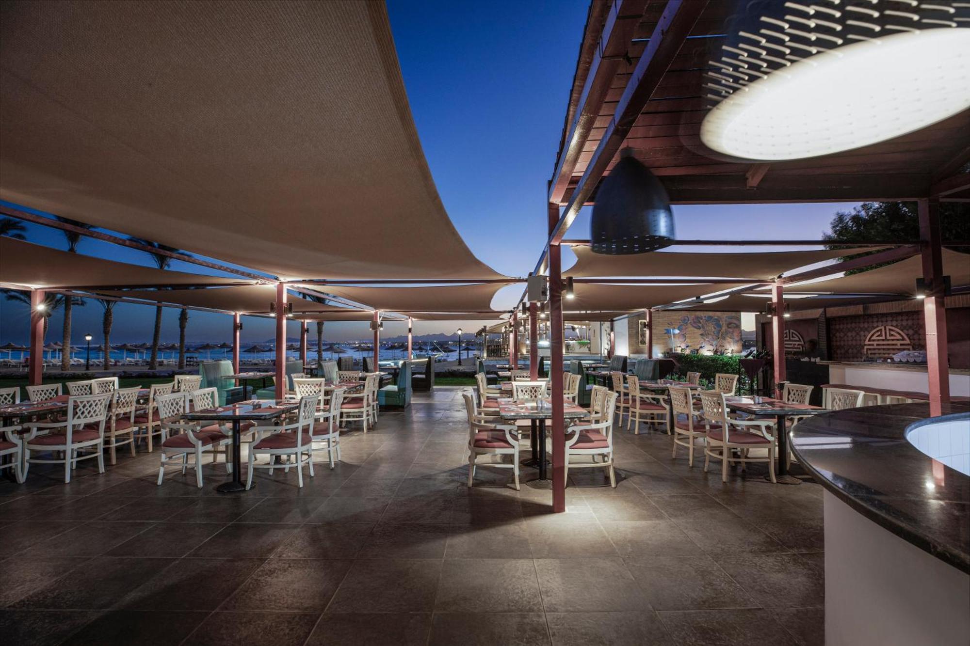 Pyramisa Beach Resort Sahl Hasheesh Hurghada Exterior photo The Sky Bar