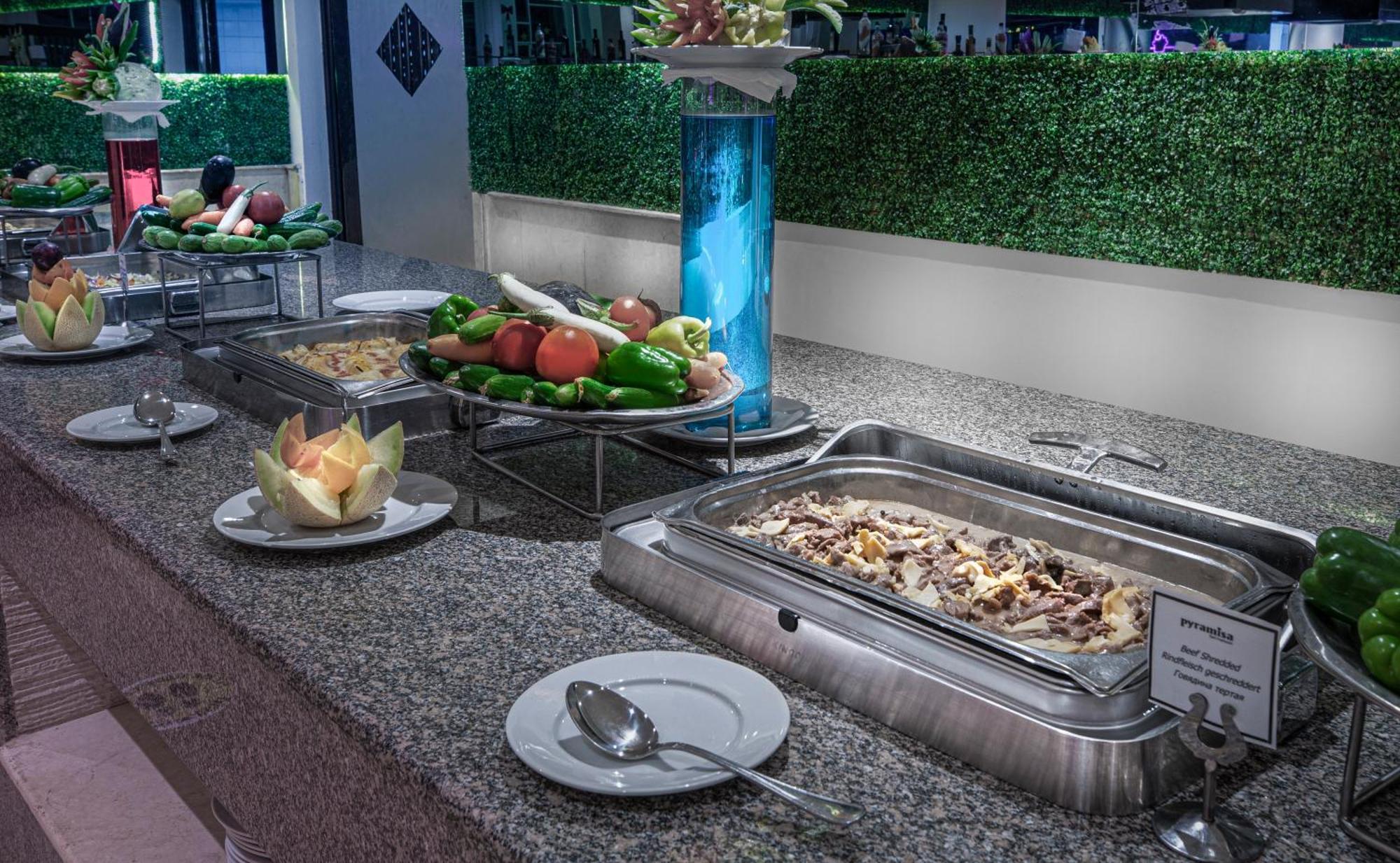 Pyramisa Beach Resort Sahl Hasheesh Hurghada Exterior photo A chafing dish