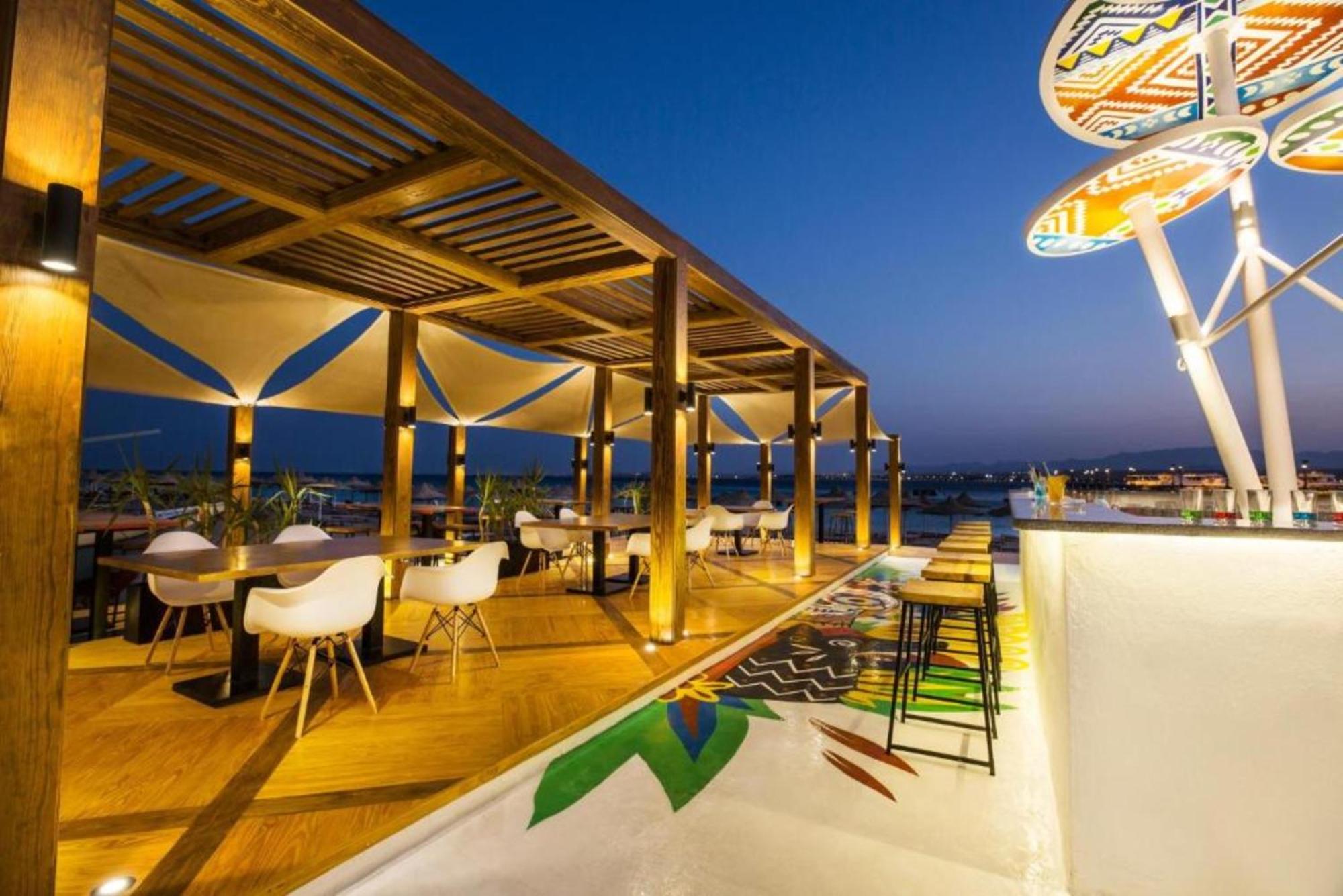 Pyramisa Beach Resort Sahl Hasheesh Hurghada Exterior photo Sky Bar