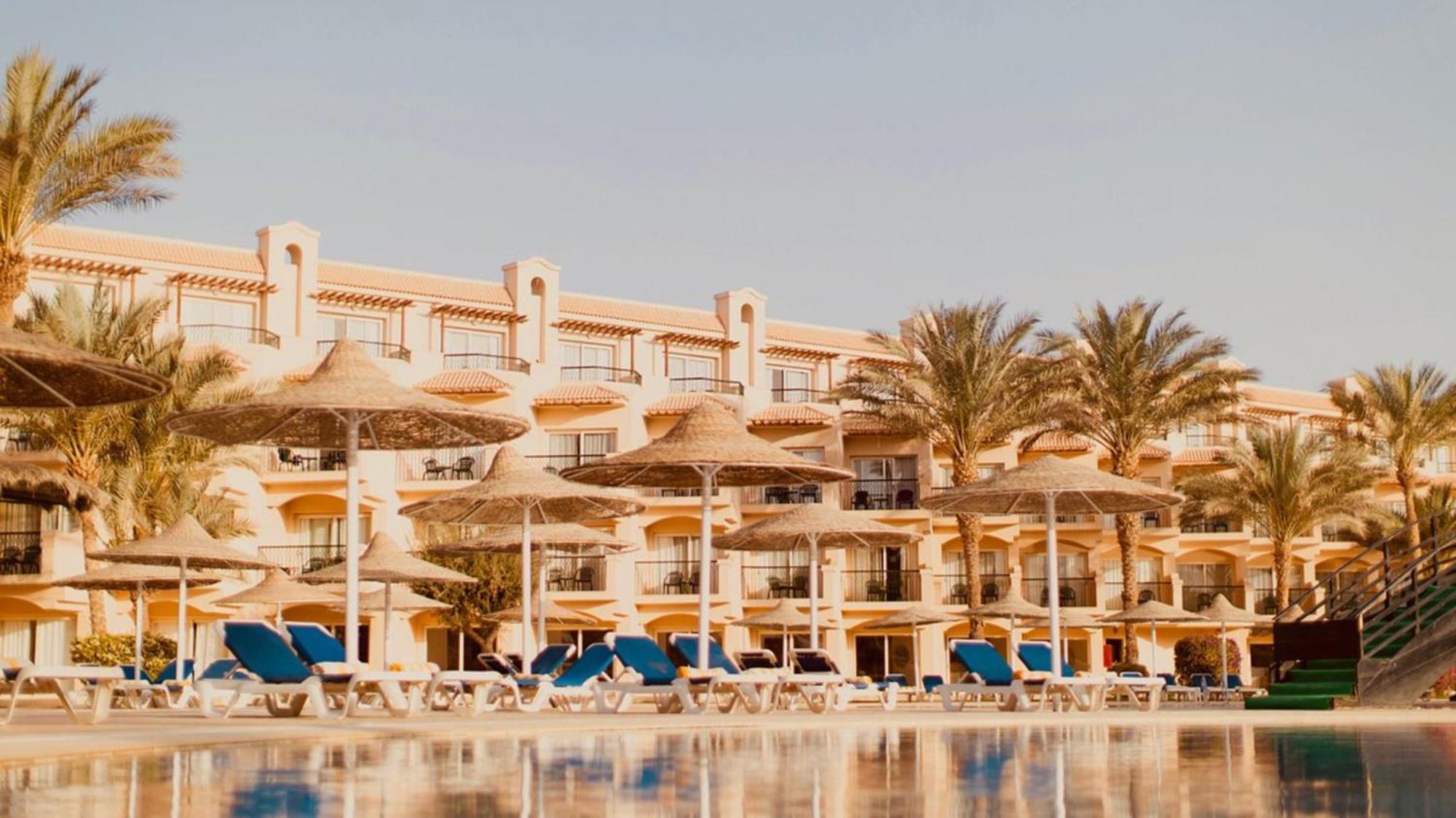 Pyramisa Beach Resort Sahl Hasheesh Hurghada Exterior photo The resort's pool