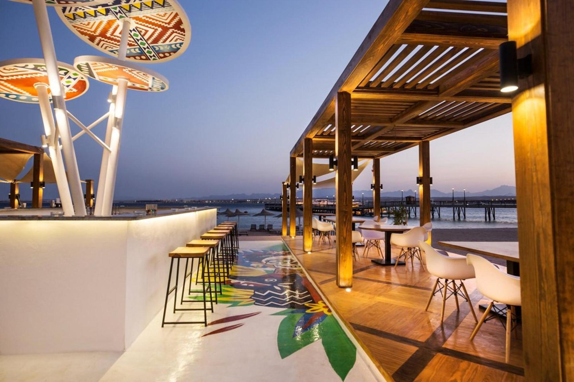 Pyramisa Beach Resort Sahl Hasheesh Hurghada Exterior photo The View