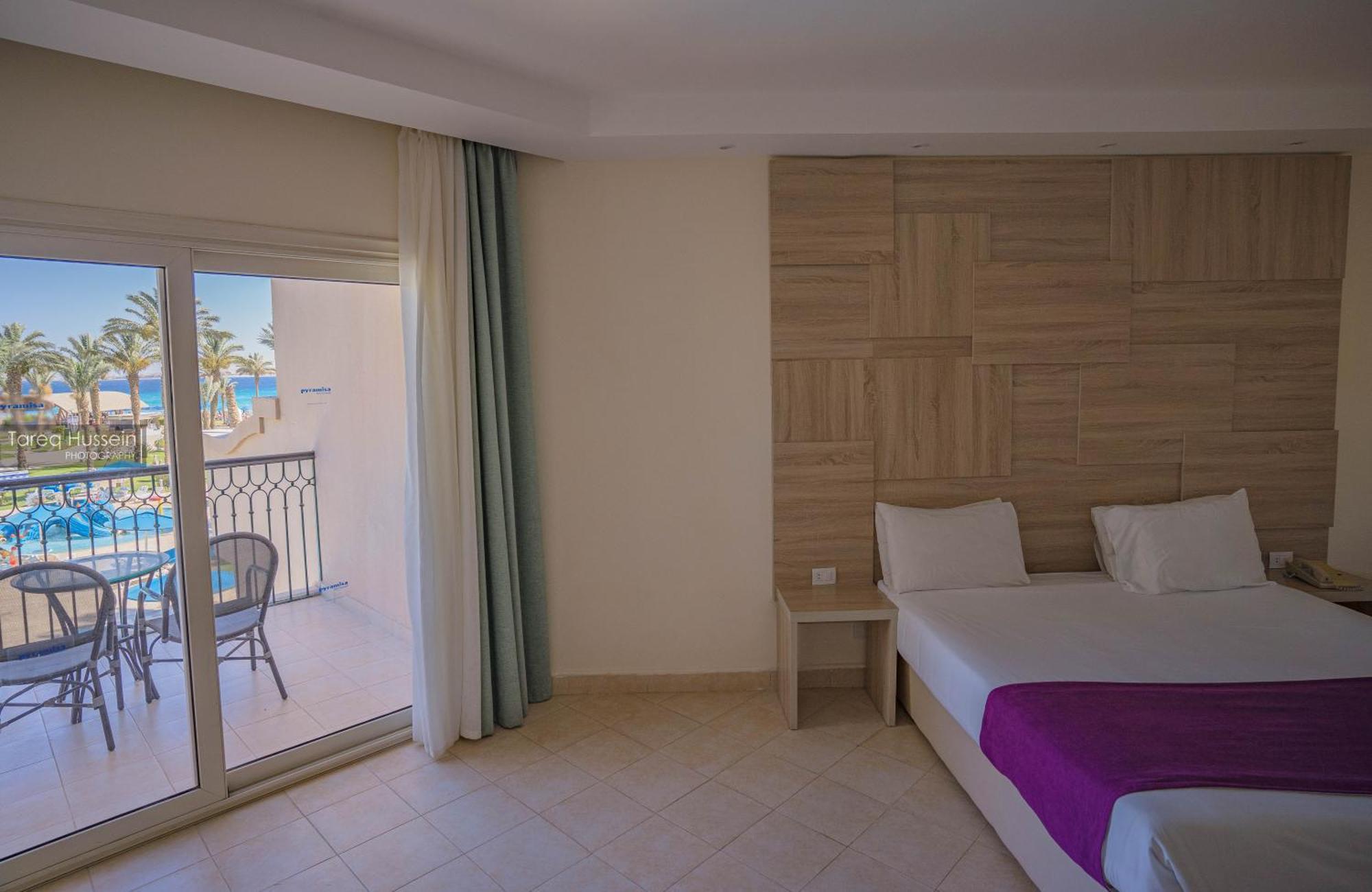 Pyramisa Beach Resort Sahl Hasheesh Hurghada Exterior photo A room at the hotel